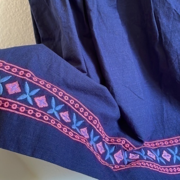 Vineyard vines navy embroidered dress - Picture 3 of 6